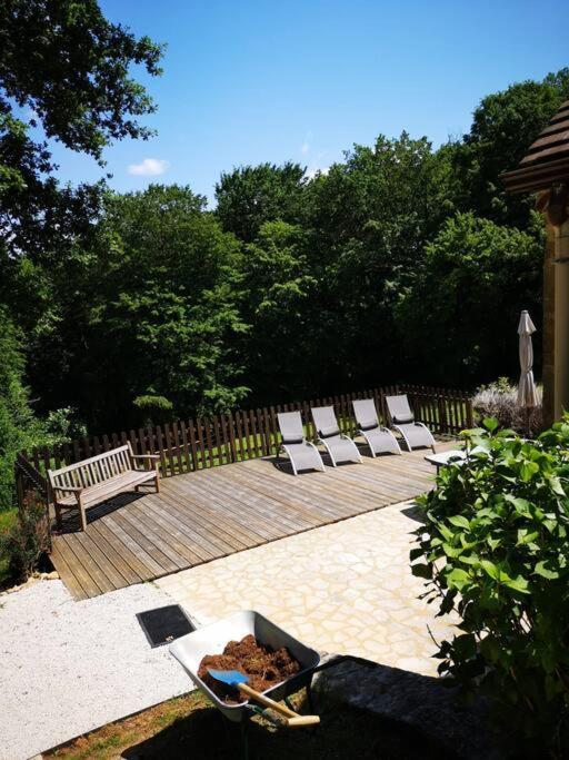 Maison Climatisee Avec Jacuzzi A 10 Min De Sarlat Exterior photo